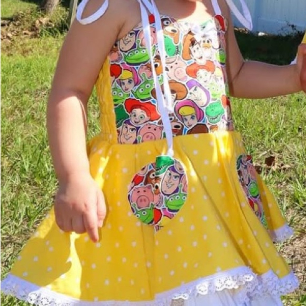 Girls Toy Story dress size 18/2T